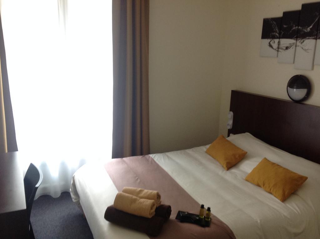 Hotel De La Paix Caen Cameră foto